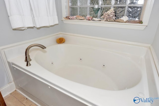 2906 Pasture View Ln, Owens Cross Roads, AL 35763 - full bathroom with a whirlpool tub and tile patterned floors