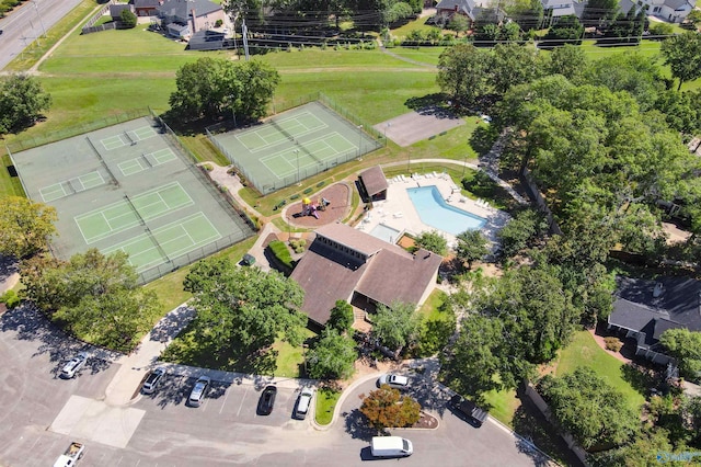 1509 Southampton Ct, Decatur, AL 35601 - aerial view of property and surrounding area featuring a pool area
