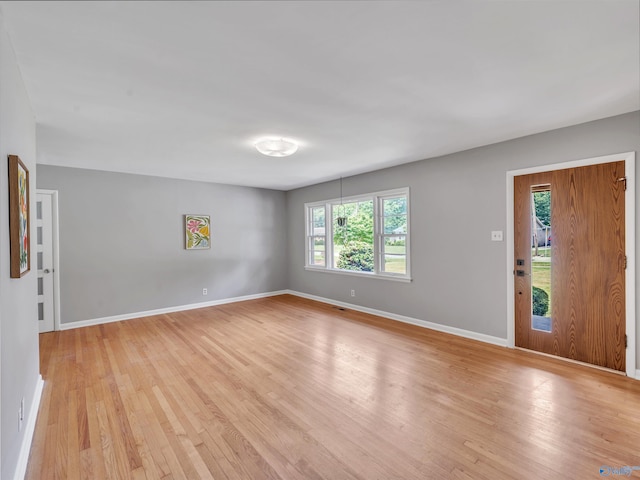 1011 Cole Dr SE, Huntsville, AL 35802 - unfurnished room with light wood-style floors