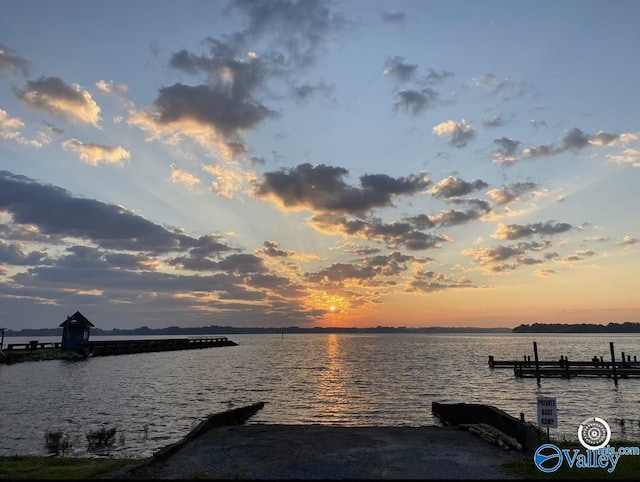 600 County Road 531 Unit 209, Centre, AL 35960 - view of dock with a water view