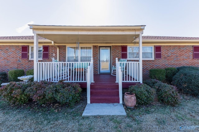 view of front of property with covered porch