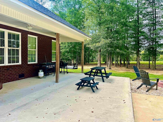 view of patio / terrace featuring ceiling fan and grilling area