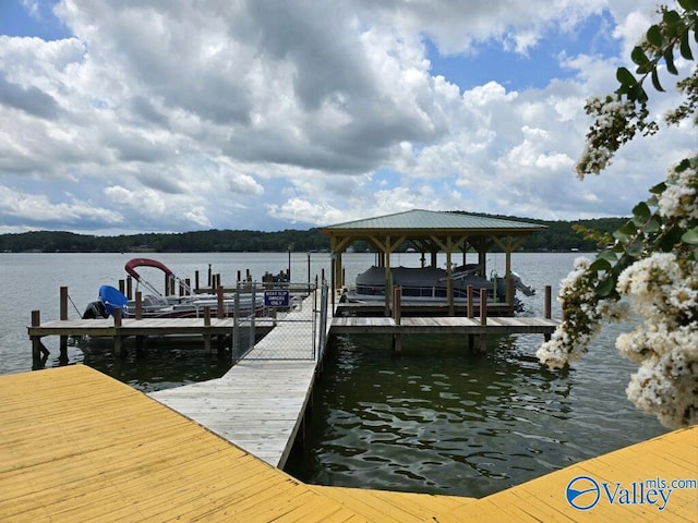 662 County Road 662 Unit 1, Cedar Bluff, AL 35959 - dock area with a water view and boat lift