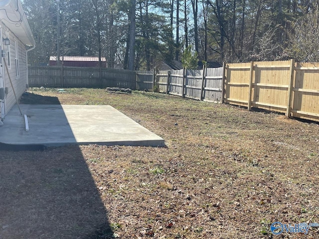 view of yard with a patio