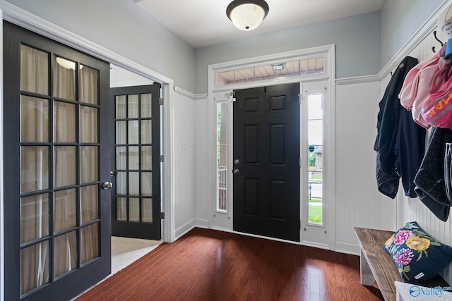 6807 Breyerton Way SE, Owens Cross Roads, AL 35763 - entrance foyer with wood finished floors and plenty of natural light