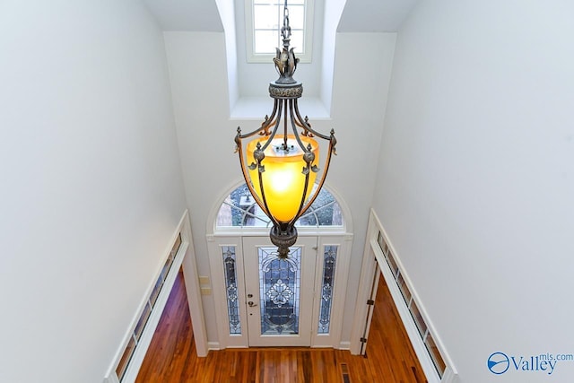 interior details with visible vents and wood finished floors