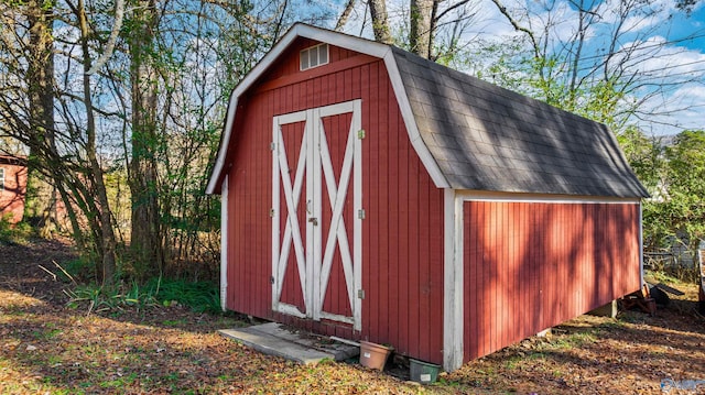 view of outbuilding