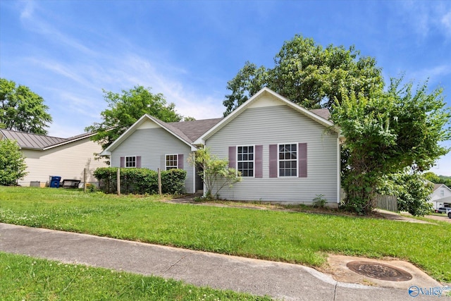 213 Hollington Dr, Huntsville, AL 35811 - view of front of property featuring a front lawn