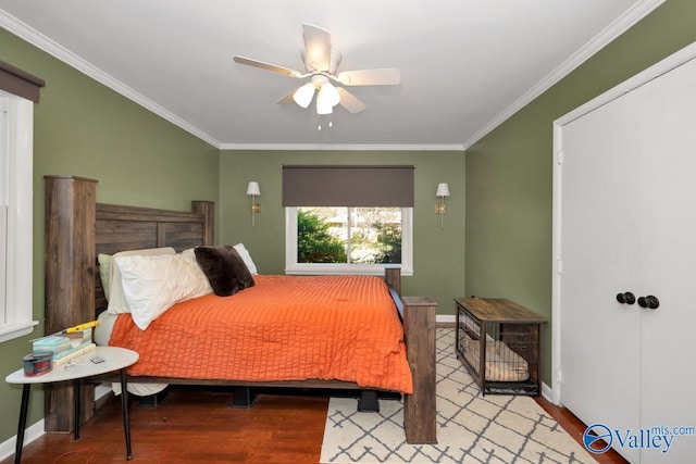 4315 Horace Dr NW, Huntsville, AL 35816 - bedroom featuring ceiling fan, ornamental molding, and light hardwood / wood-style flooring