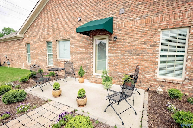 2522 Lindisfarne Dr SW, Decatur, AL 35603 - view of patio / terrace