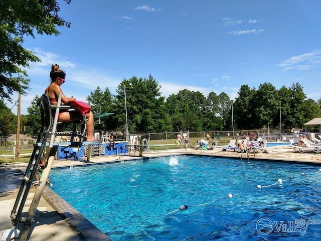 528 Delaney Rd, Huntsville, AL 35806 - community pool featuring view of scattered trees
