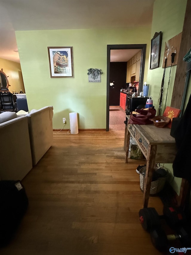 528 Delaney Rd, Huntsville, AL 35806 - corridor featuring light wood-style floors and baseboards