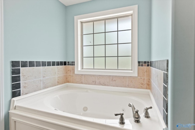 16968 Bellewood Dr, Athens, AL 35613 - full bathroom featuring a whirlpool tub