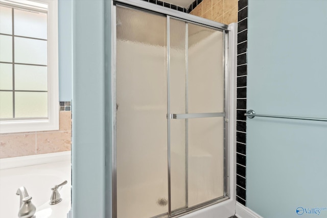16968 Bellewood Dr, Athens, AL 35613 - full bath featuring a bath and a stall shower