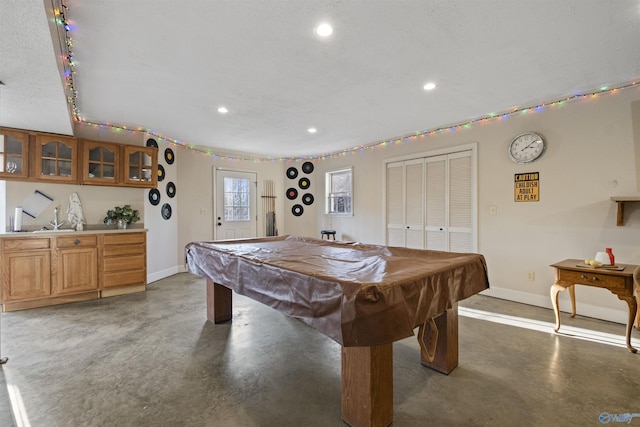 playroom with pool table