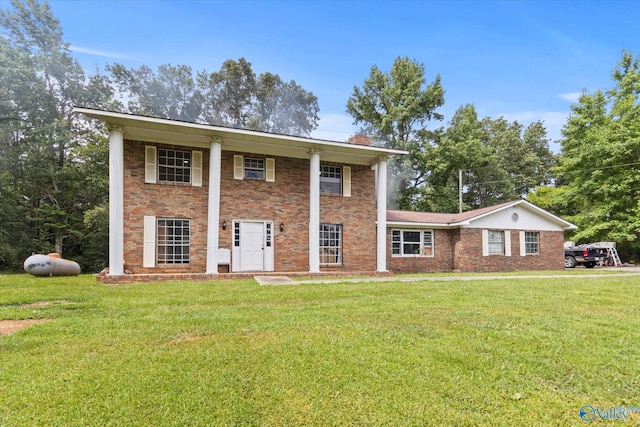 view of front of house with a front yard