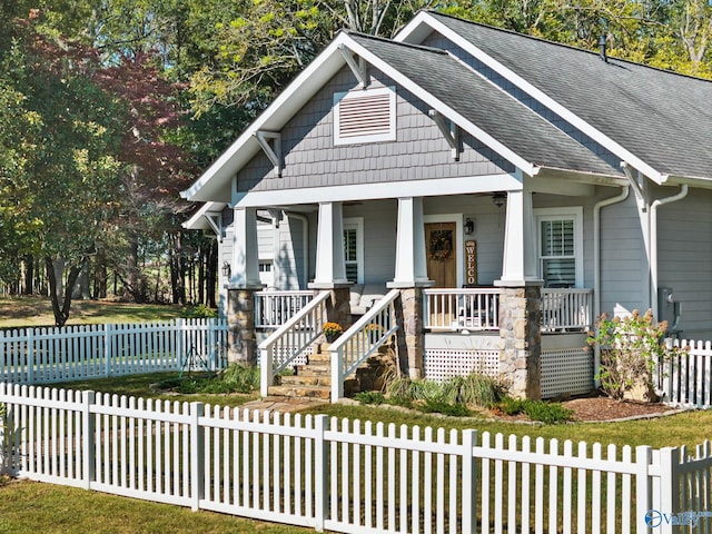 view of front facade featuring covered porch