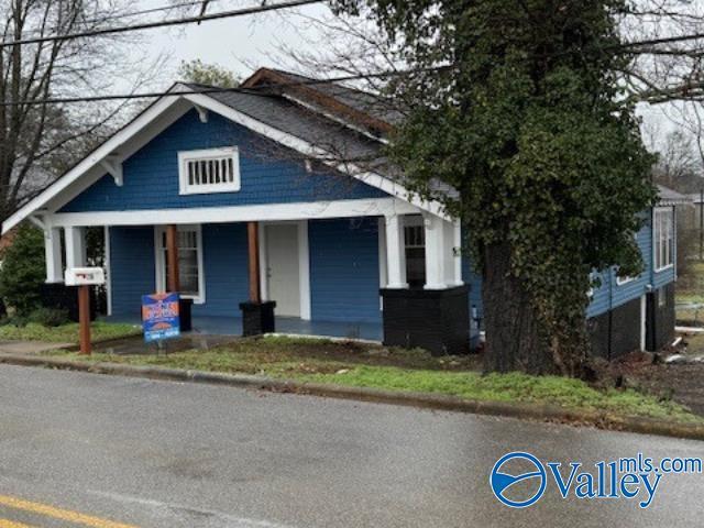 view of front of home with a porch