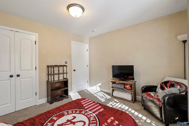 living area featuring light colored carpet