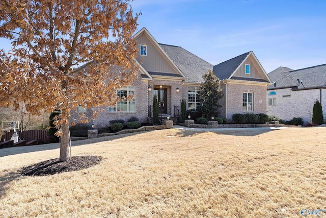 view of front of house with a front yard