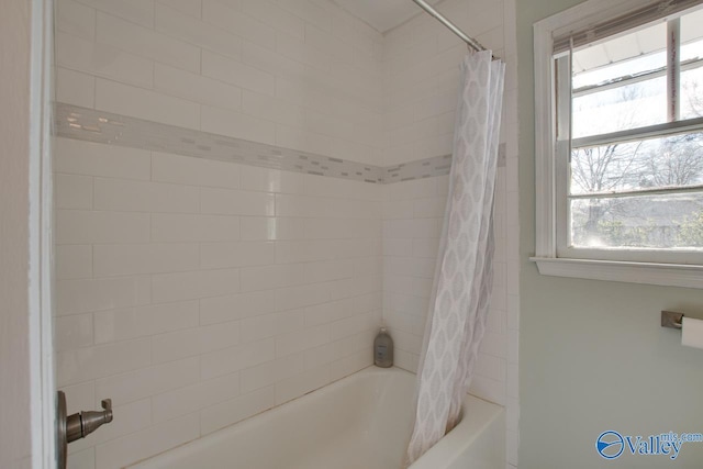 1608 Humes Ave, Huntsville, AL 35801 - bathroom featuring shower / bath combo