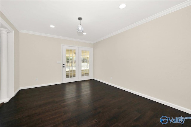 empty room featuring ornamental molding, dark wood-style flooring, recessed lighting, and baseboards