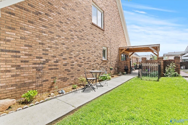 2413 Remington Cir SW, Decatur, AL 35601 - view of yard with a gate