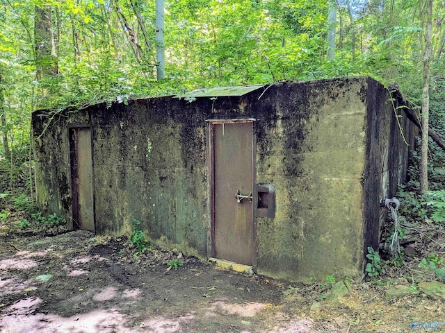 143 Maze Dr, Hartselle, AL 35640 - view of shed