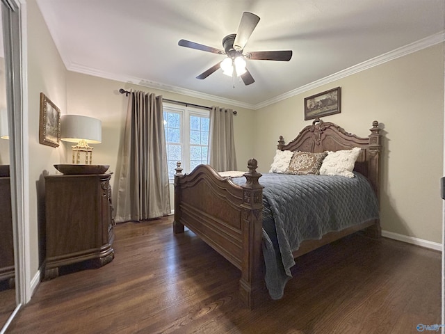 bedroom featuring dark wood-type flooring, ceiling fan, and crown molding