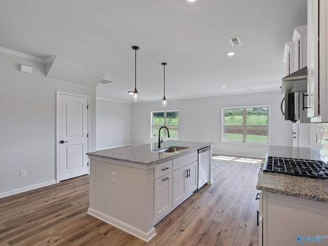 183 Saddle St, New Market, AL 35761 - kitchen with white cabinets, visible vents, crown molding, dishwasher, and a sink