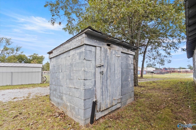 view of outdoor structure