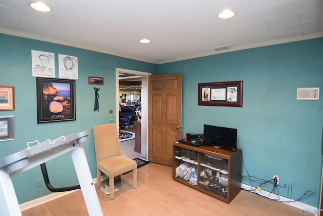 office featuring crown molding, baseboards, wood finished floors, and recessed lighting