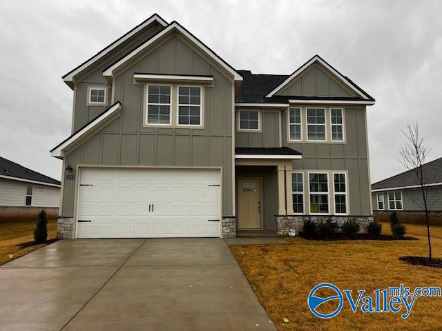 craftsman-style home featuring a garage