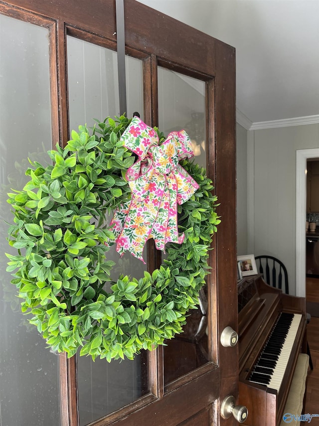 room details with crown molding and dishwasher