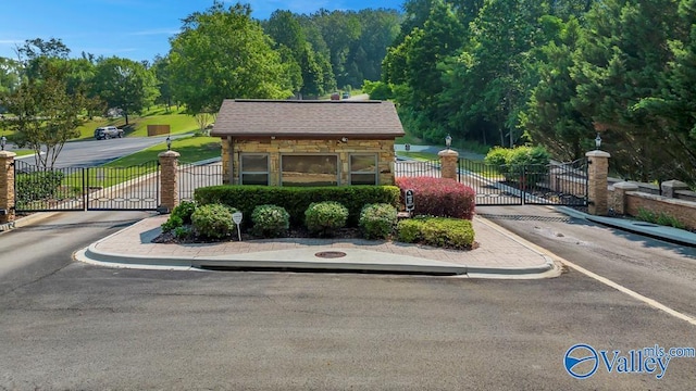 27 Heritage Ct, Scottsboro, AL 35769