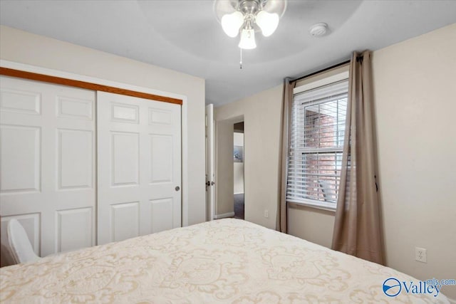 6304 Cedar Point Dr, Huntsville, AL 35810 - bedroom featuring a closet and a ceiling fan