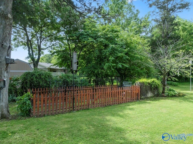 6304 Cedar Point Dr, Huntsville, AL 35810 - view of yard