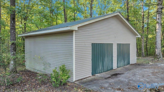 view of outbuilding