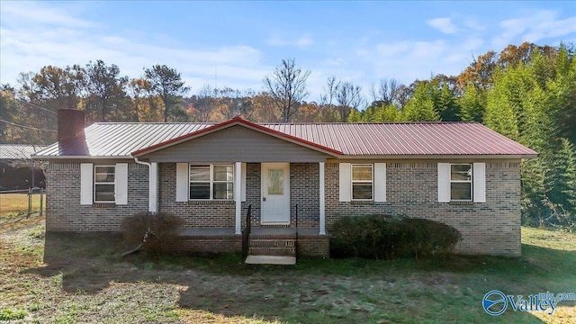 view of front of home with a front yard