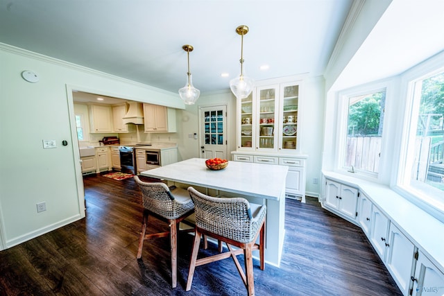 218 Beaver Run Dr, Madison, AL 35758 - dining space featuring crown molding, dark wood finished floors, recessed lighting, and baseboards