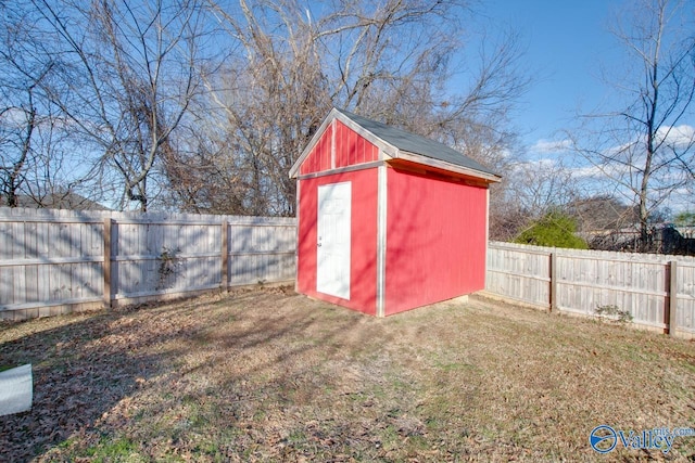 view of outdoor structure with a lawn