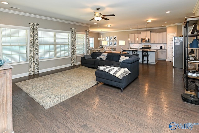 122 Willow Bank Cir, Priceville, AL 35603