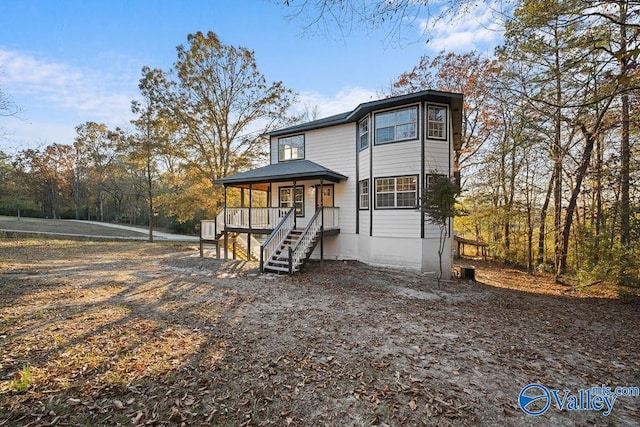 view of front of house featuring a porch