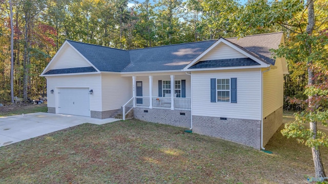 ranch-style house featuring covered porch