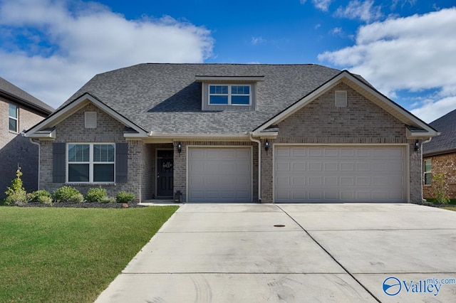 craftsman-style home with a front lawn