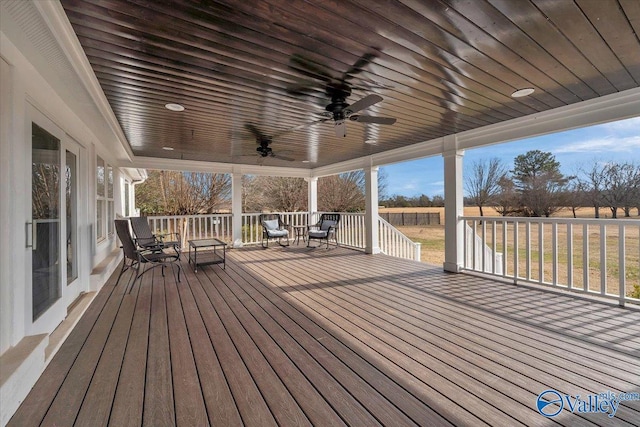 deck with ceiling fan
