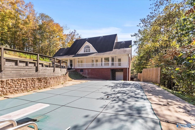 view of front of house featuring a garage