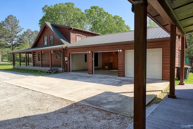 view of front of property with covered porch