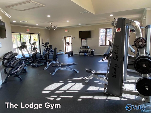 gym with visible vents, baseboards, crown molding, and recessed lighting