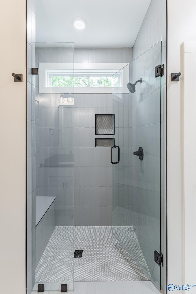 1201 Halsey Ave, Huntsville, AL 35801 - full bathroom featuring a shower stall
